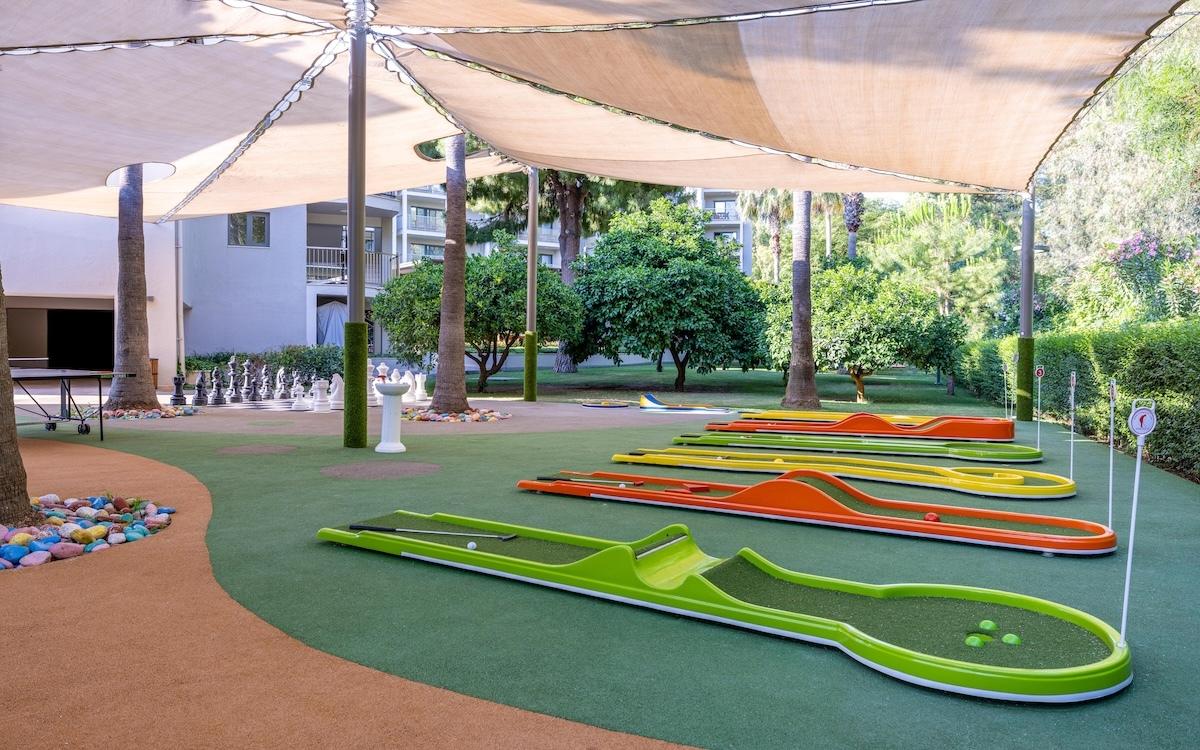 Arum Barut Collection / Arum Barut Collection