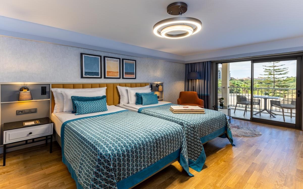 Arum Barut Collection / Arum Barut Collection