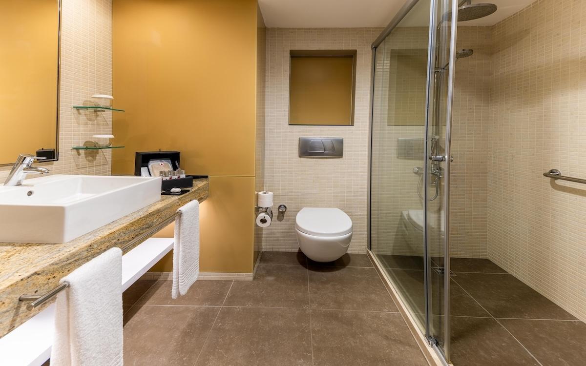 Arum Barut Collection / Arum Barut Collection