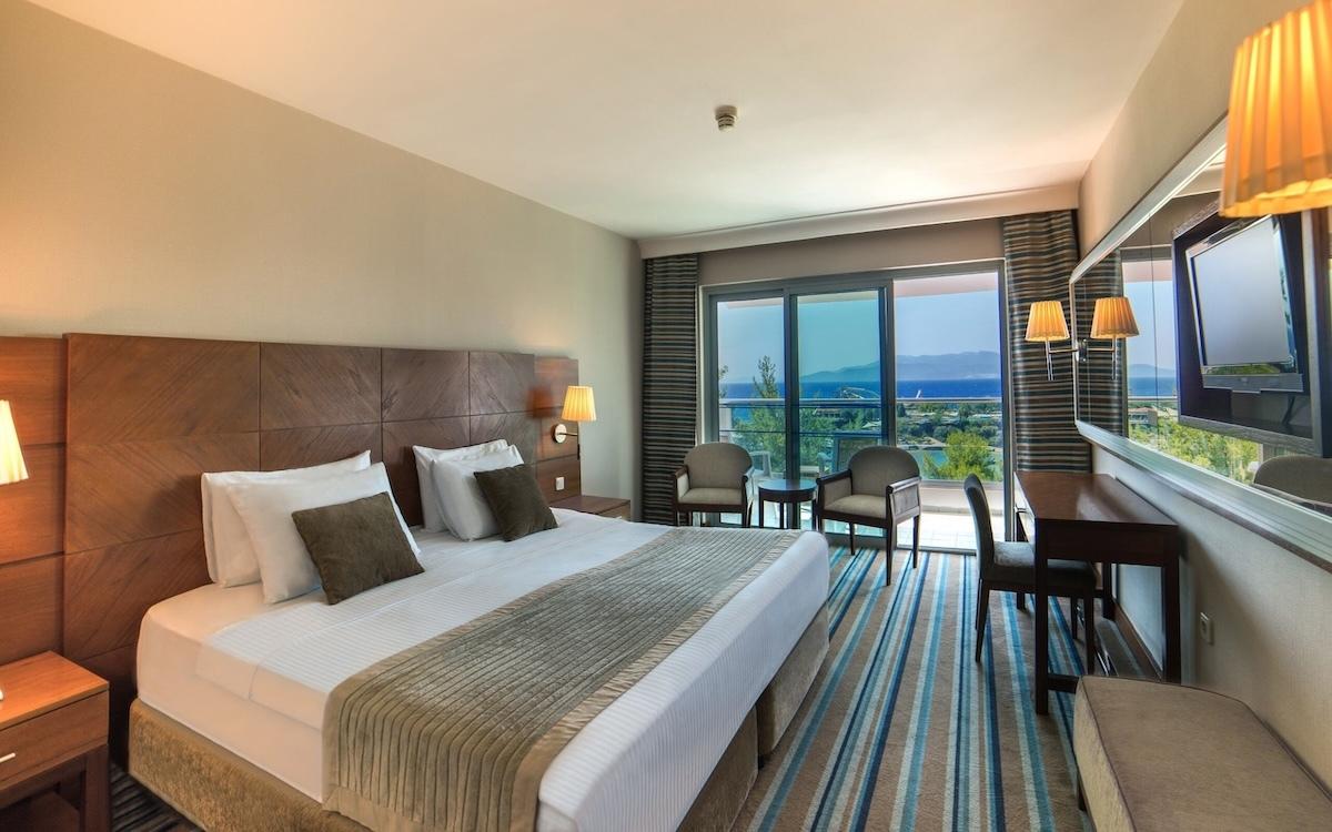 Pine Bay Holiday Resort / Pine Bay Holiday Resort