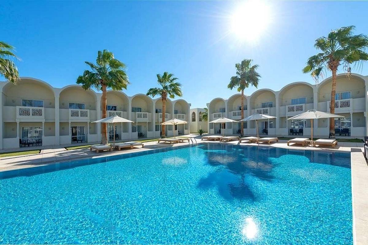 REEF OASIS BEACH RESORT