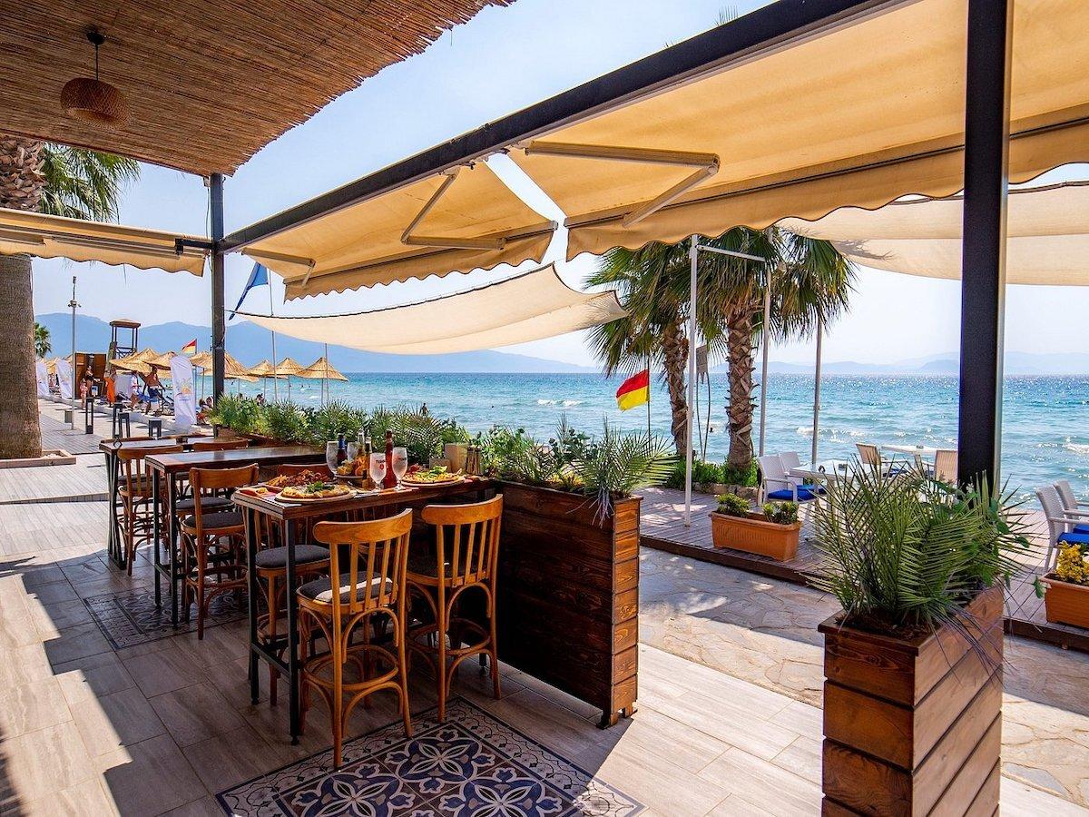 Risus Beach Resort Hotel / Risus Beach Resort Hotel