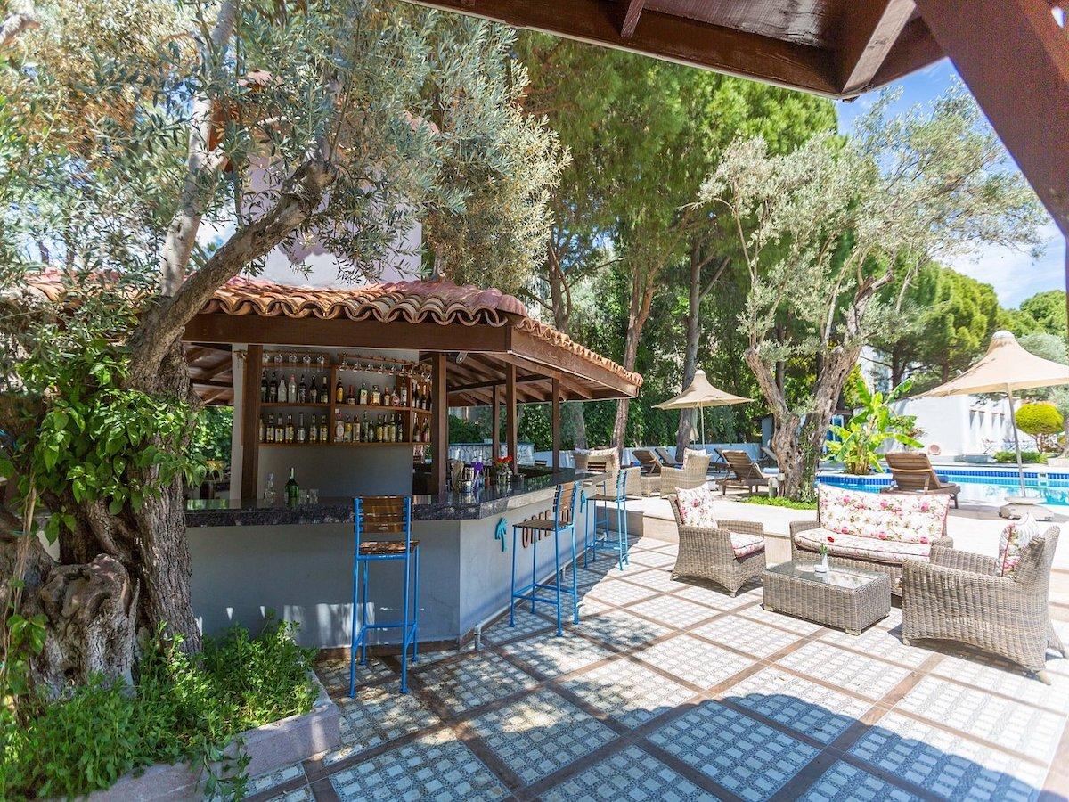 Risus Garden Marina Hotel / Risus Garden Marina Hotel