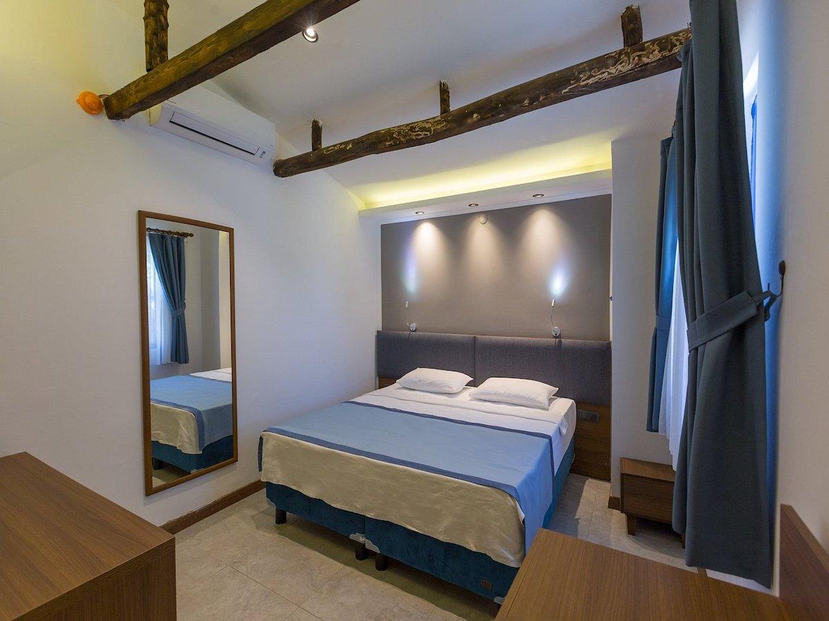 Risus Garden Marina Hotel / Risus Garden Marina Hotel
