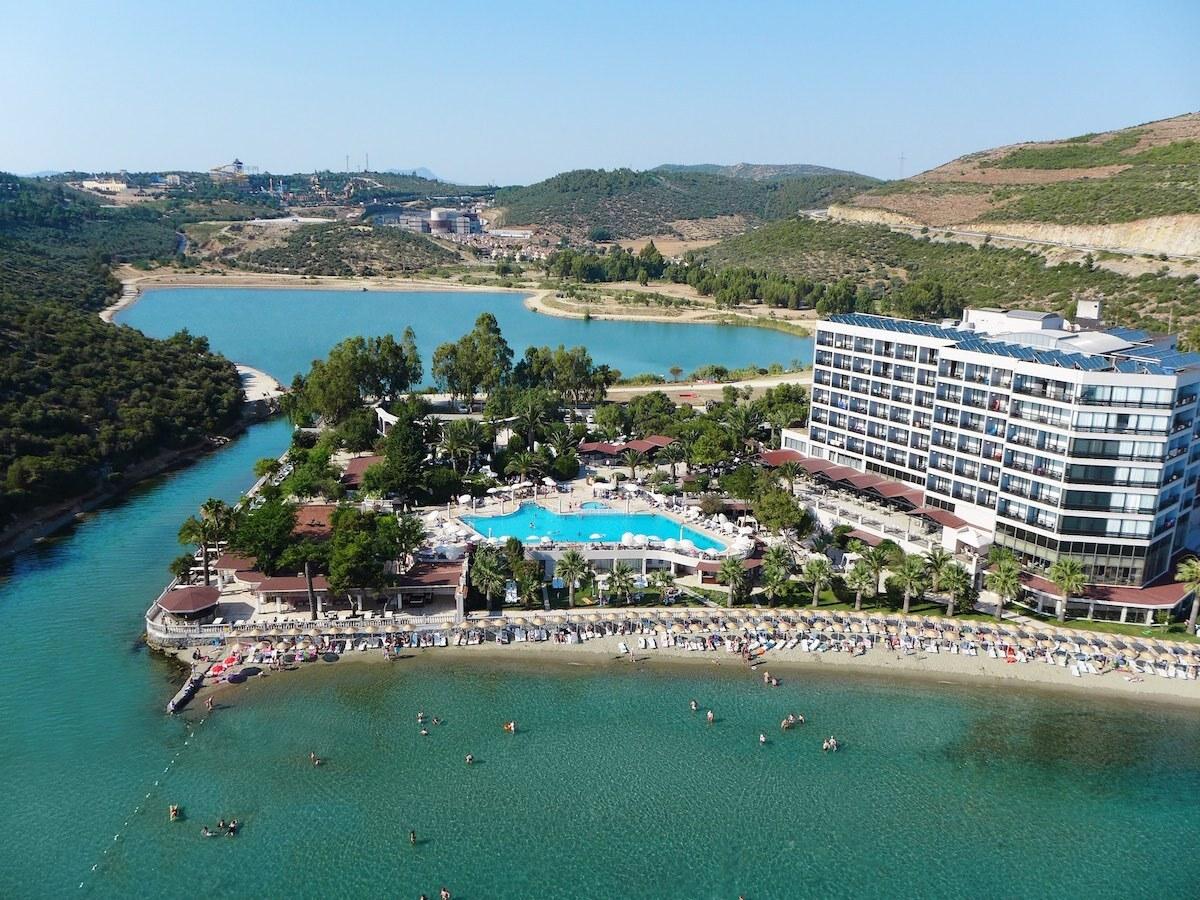 Tusan Beach Resort / Tusan Beach Resort