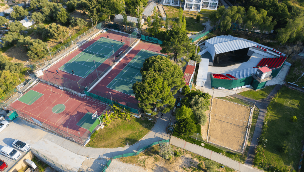Ramada Resort By Wyndham Kusadasi & Golf / Ramada Resort By Wyndham Kusadasi & Golf