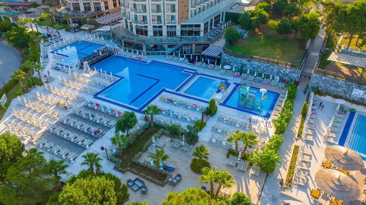 Ramada Resort By Wyndham Kusadasi & Golf / Ramada Resort By Wyndham Kusadasi & Golf