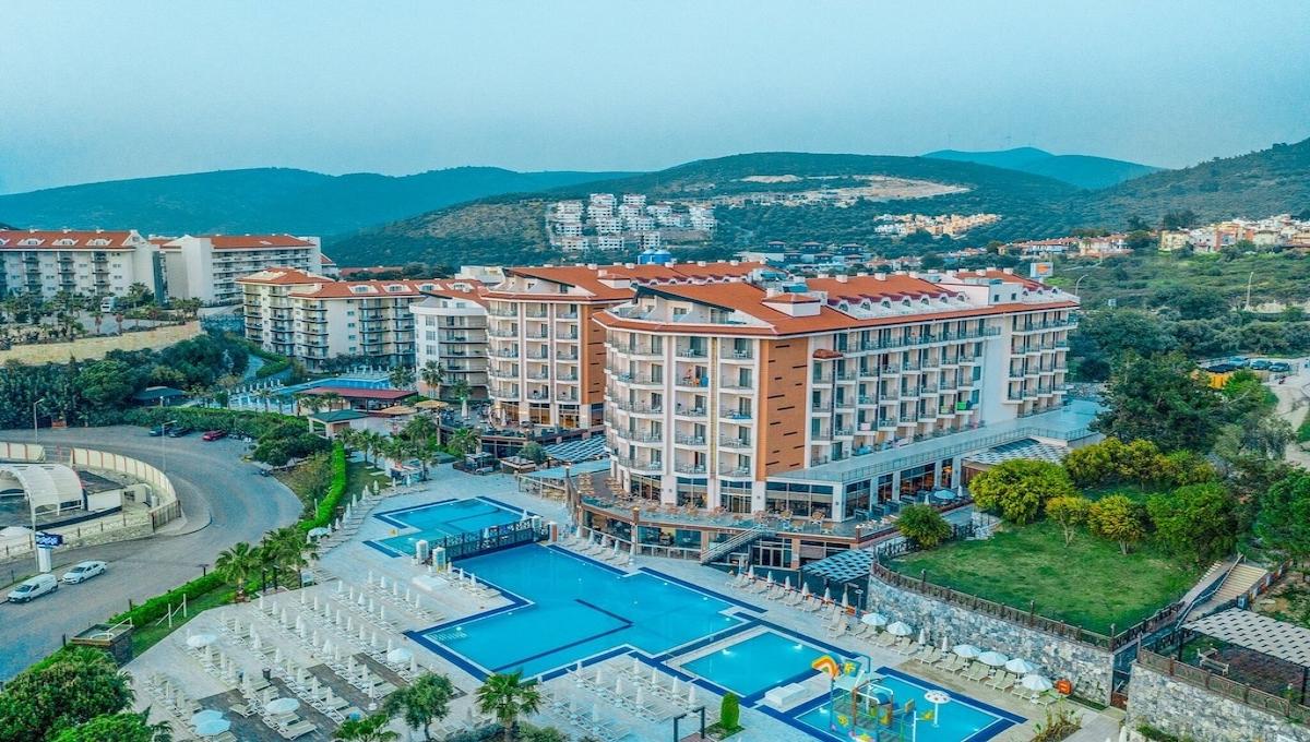 Ramada Resort By Wyndham Kusadasi & Golf / Ramada Resort By Wyndham Kusadasi & Golf