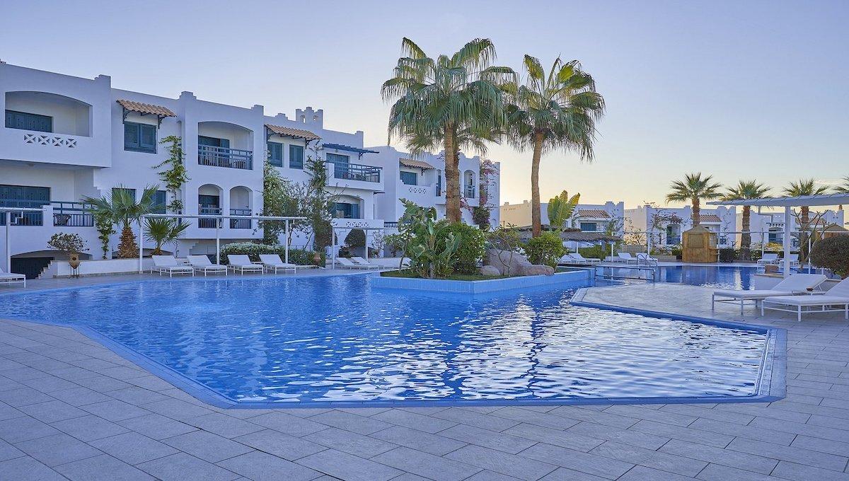 Jaz Neo Naama Bay / Jaz Neo Naama Bay