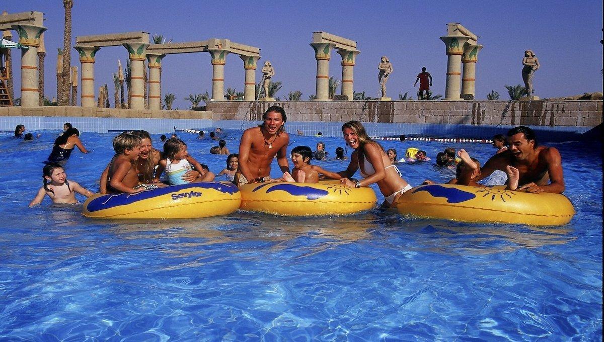 Jaz Neo Naama Bay / Jaz Neo Naama Bay
