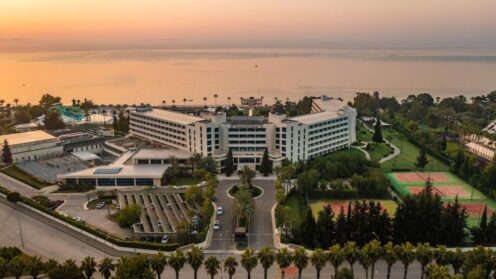 MIRAGE PARK RESORT