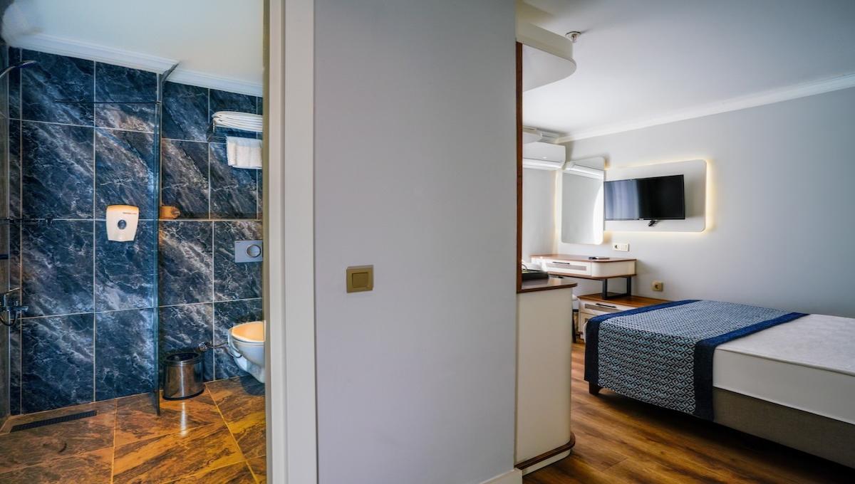 Q Ella Beach Hotel / Q Ella Beach Hotel