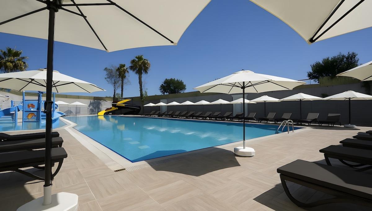 Q Ella Beach Hotel / Q Ella Beach Hotel