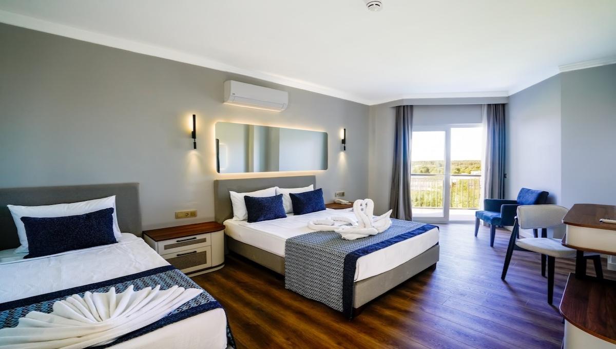 Q Ella Beach Hotel / Q Ella Beach Hotel