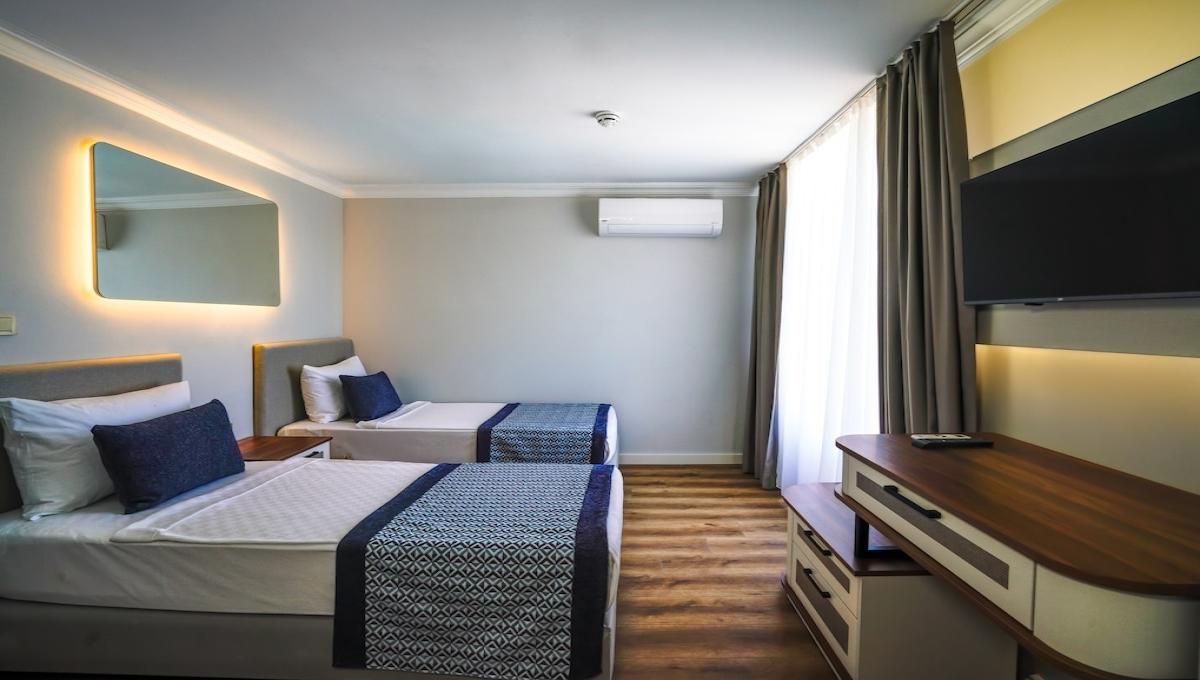 Q Ella Beach Hotel / Q Ella Beach Hotel