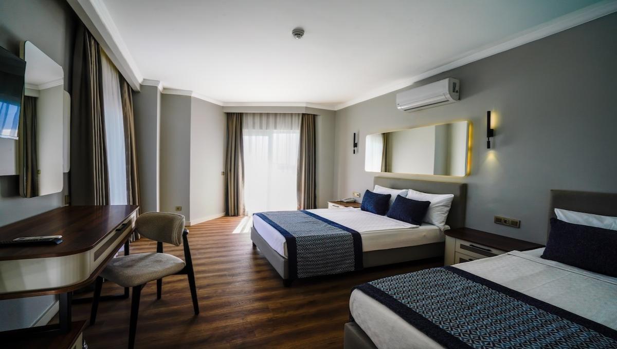 Q Ella Beach Hotel / Q Ella Beach Hotel