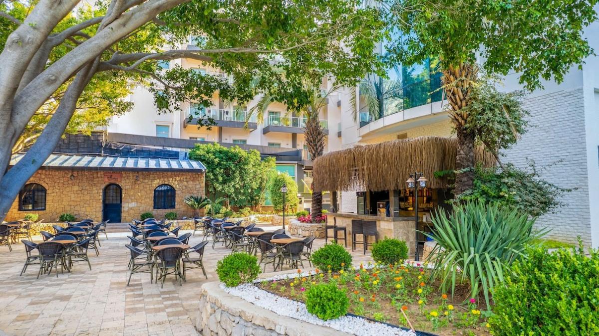 Sunland Resort Hotel / Sunland Resort Hotel