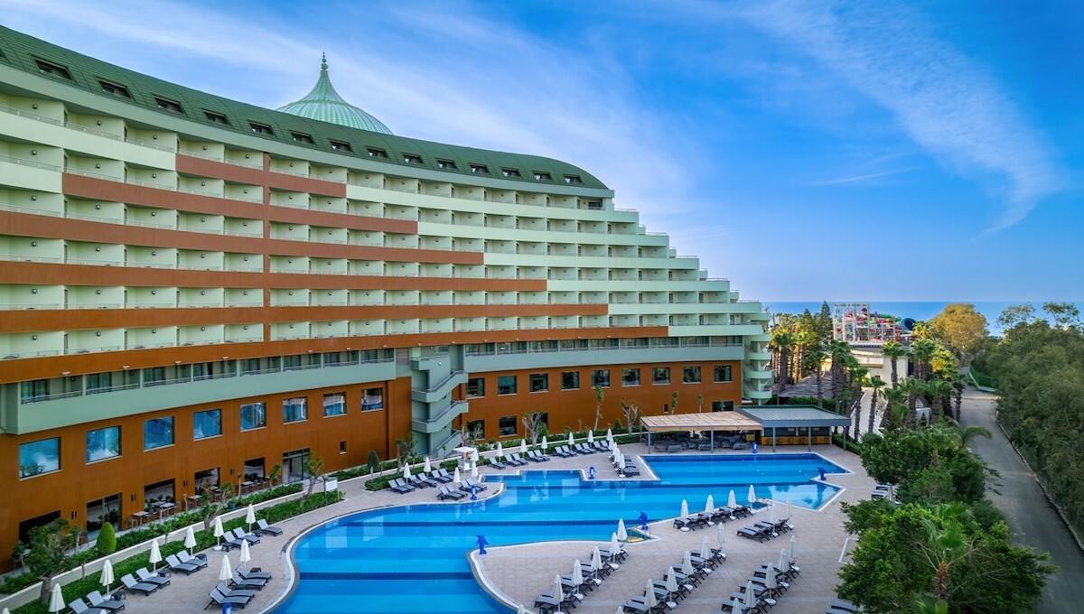 Delphin Palace Resort Hotel / Delphin Palace Resort Hotel