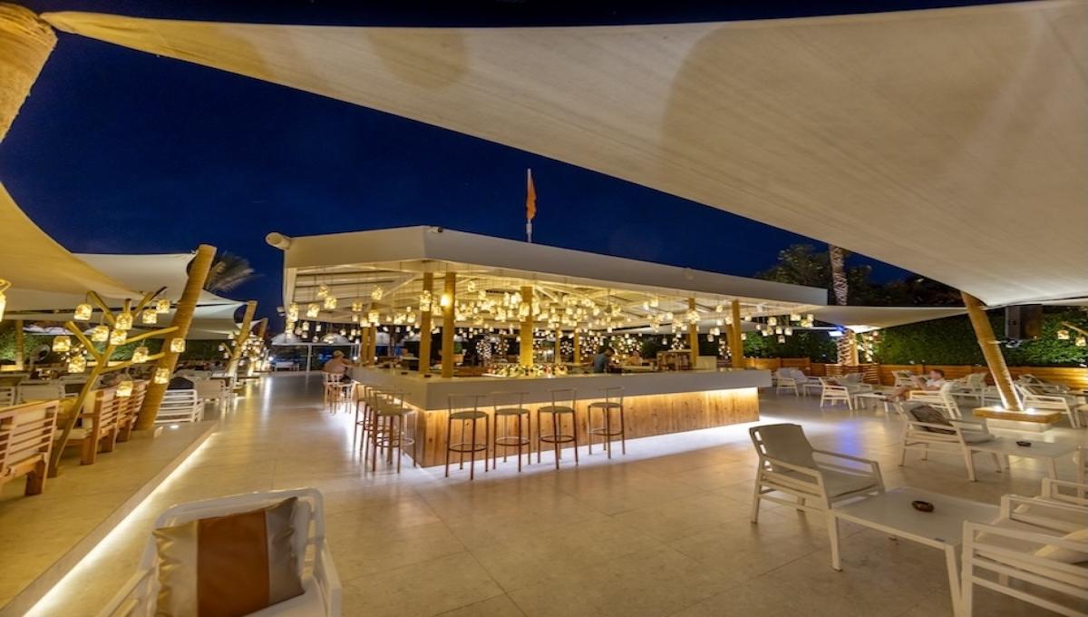 Desert Rose Resort / Desert Rose Resort