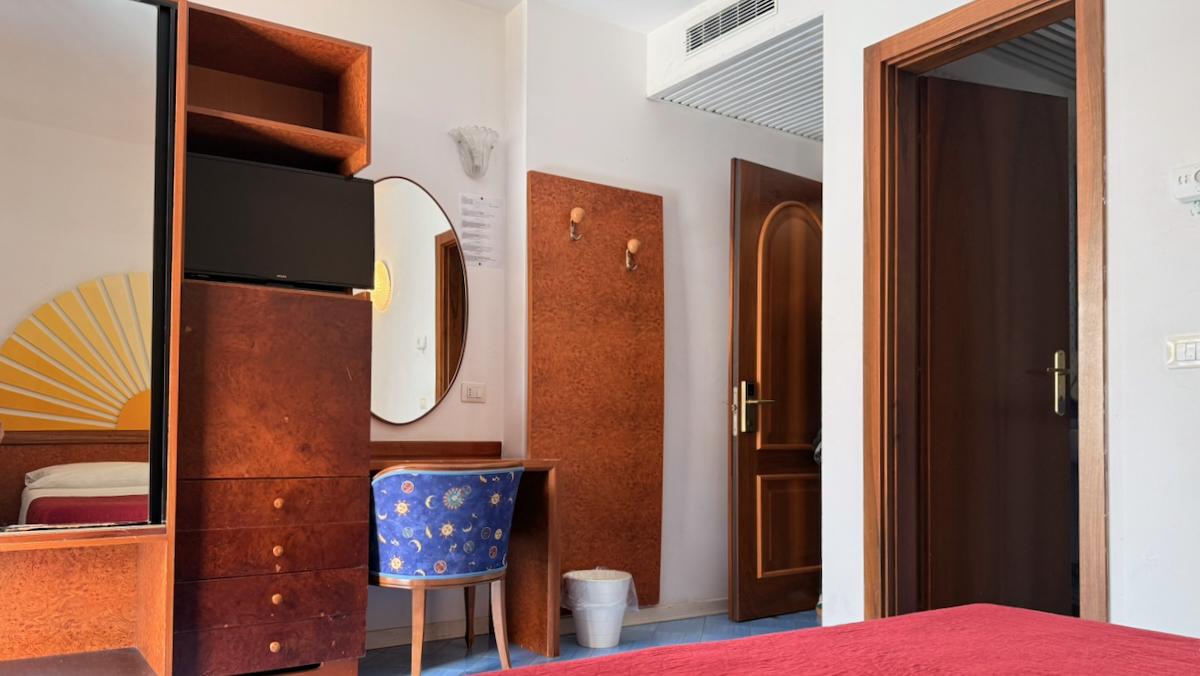 Baia Degli Dei / Baia Degli Dei