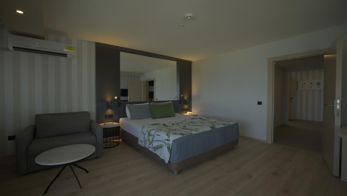 Eos Beach Resort / Eos Beach Resort