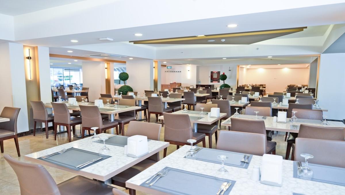 Avena Resort And Spa Hotel / Avena Resort And Spa Hotel