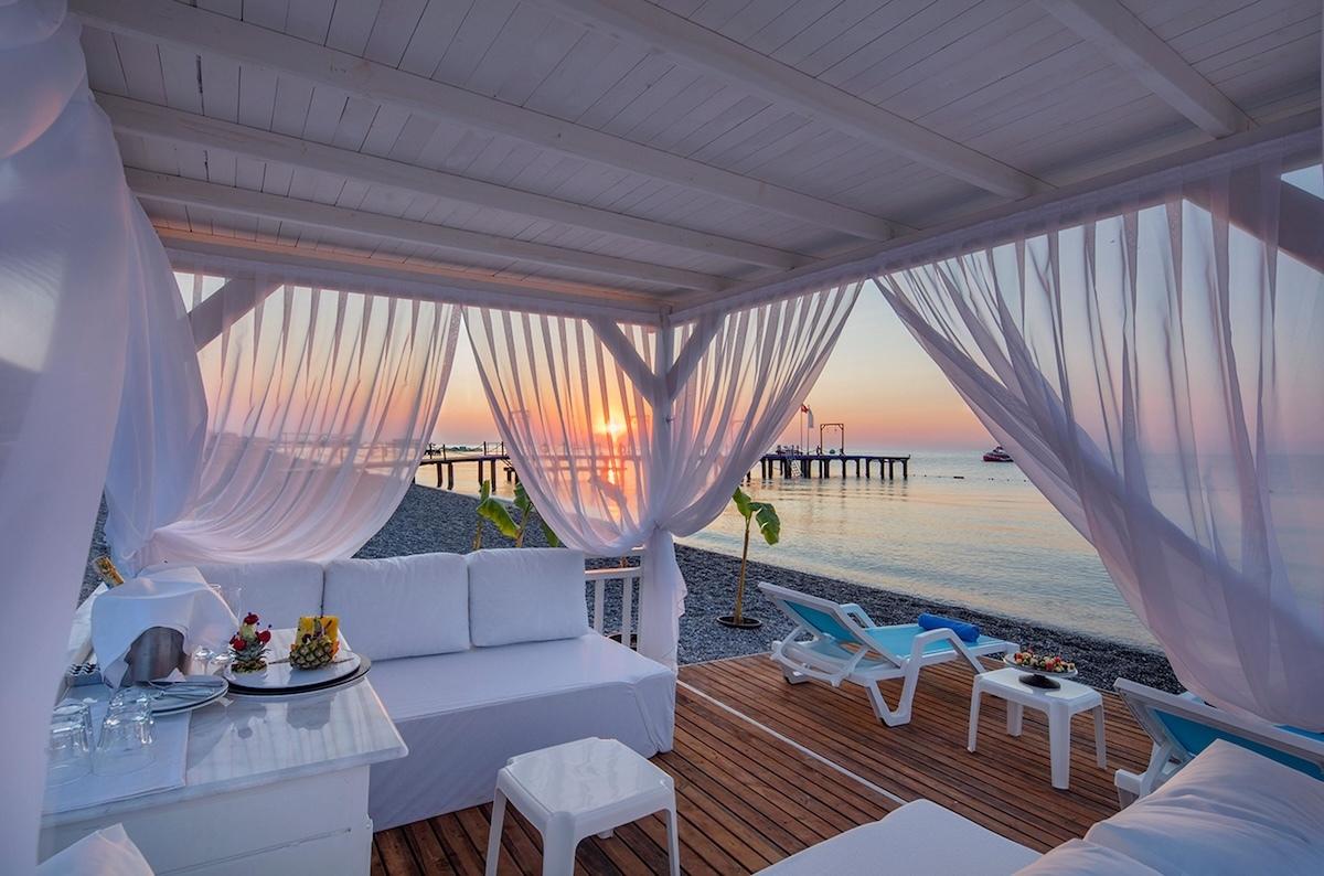 Club Marco Polo / Club Marco Polo