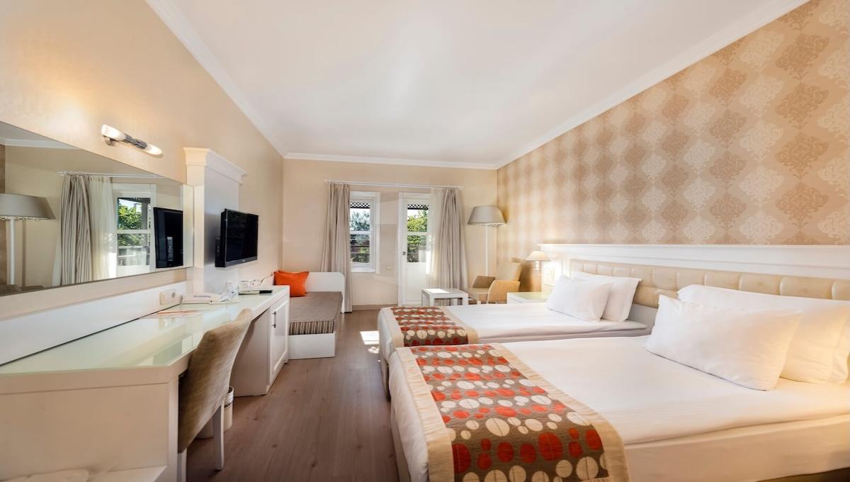 Club Nena / Club Nena