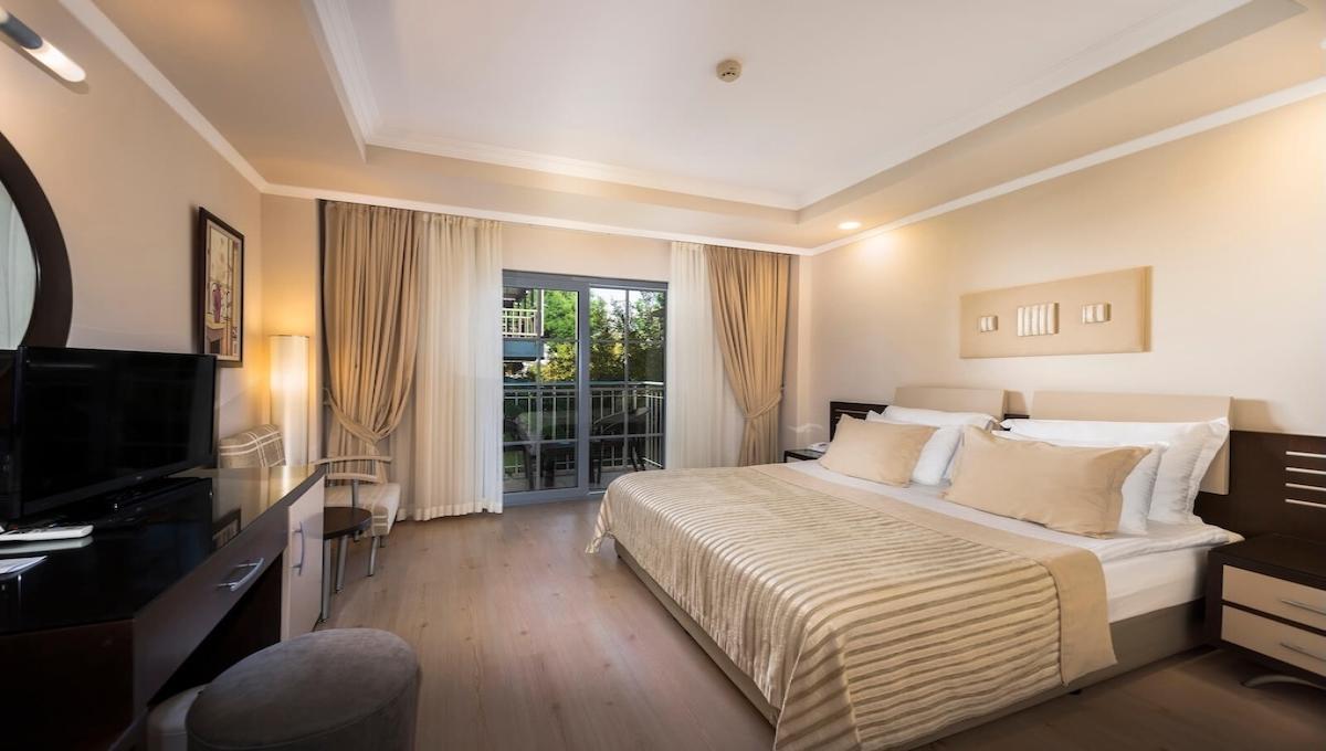 Club Nena / Club Nena