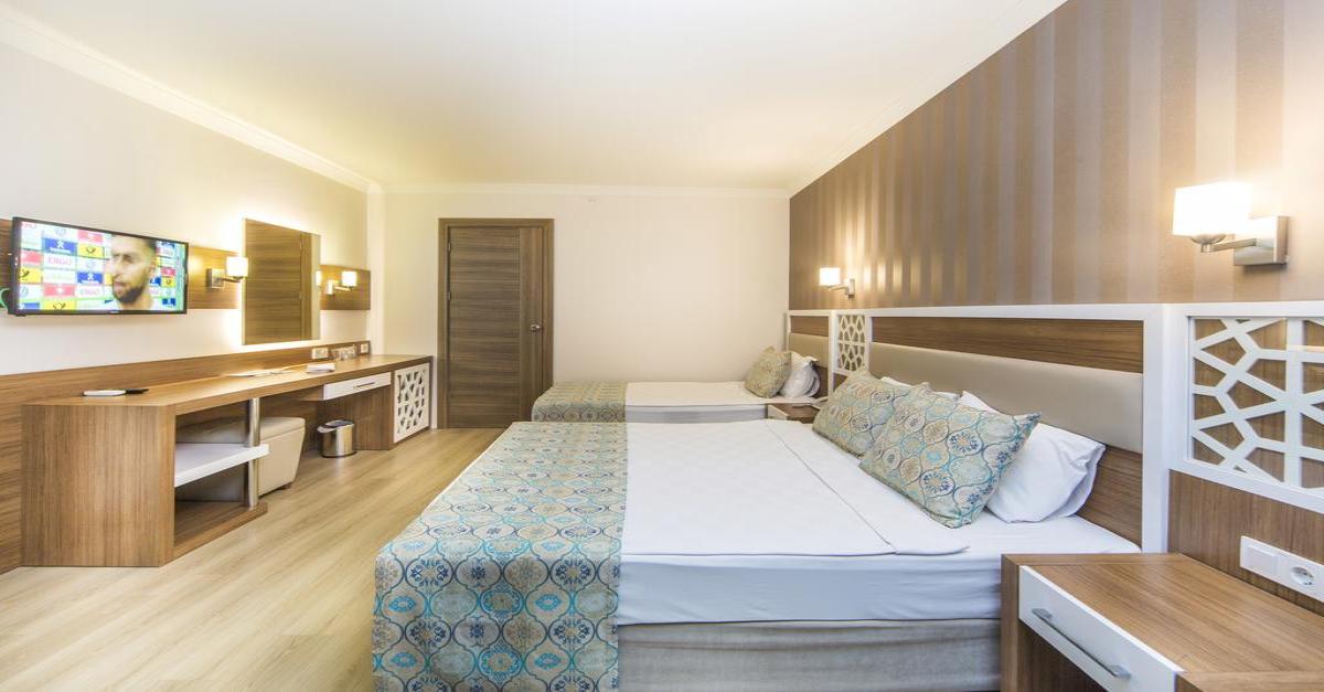 Lonicera Resort Spa Hotel / Lonicera Resort Spa Hotel