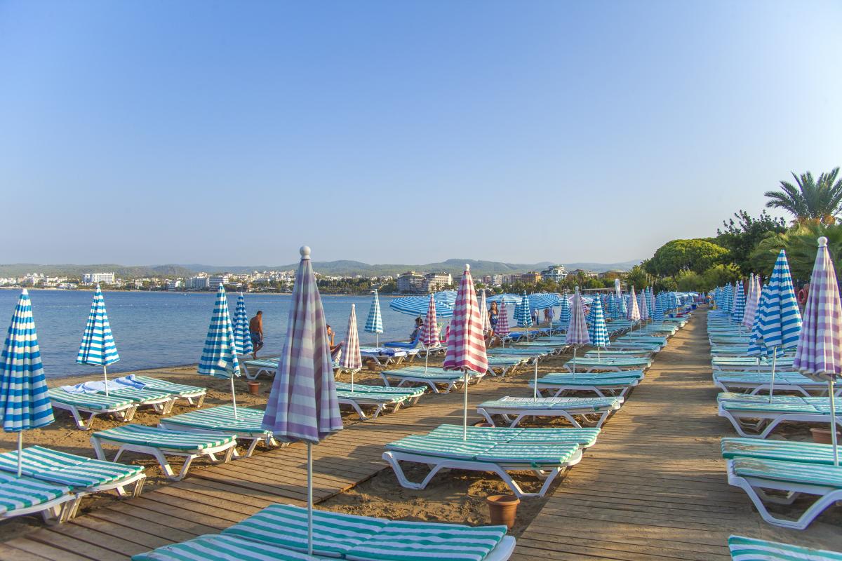 Lonicera Resort Spa Hotel / Lonicera Resort Spa Hotel