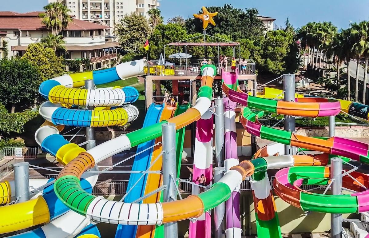 Lonicera World Resort Spa Hotel / Lonicera World Resort Spa Hotel