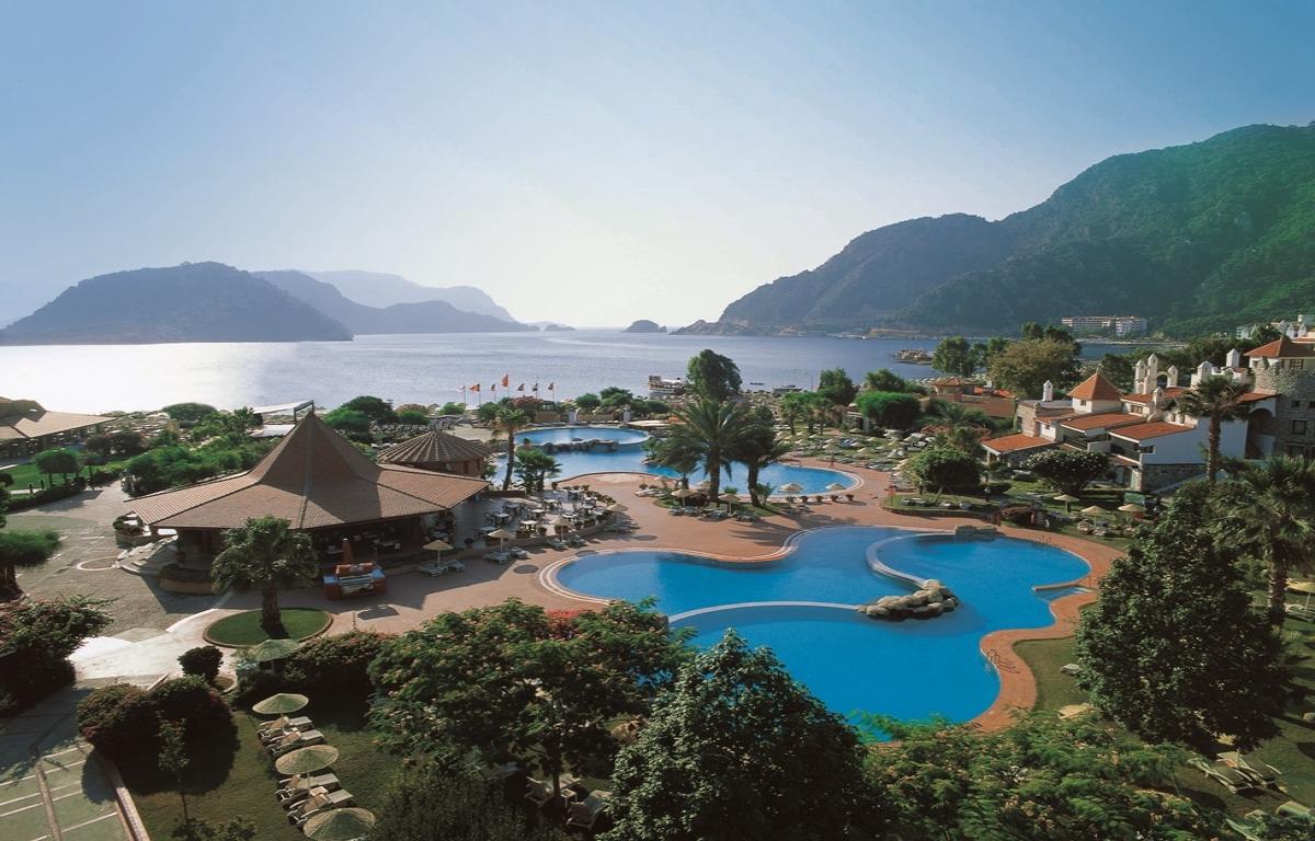 Marti Resort / Marti Resort