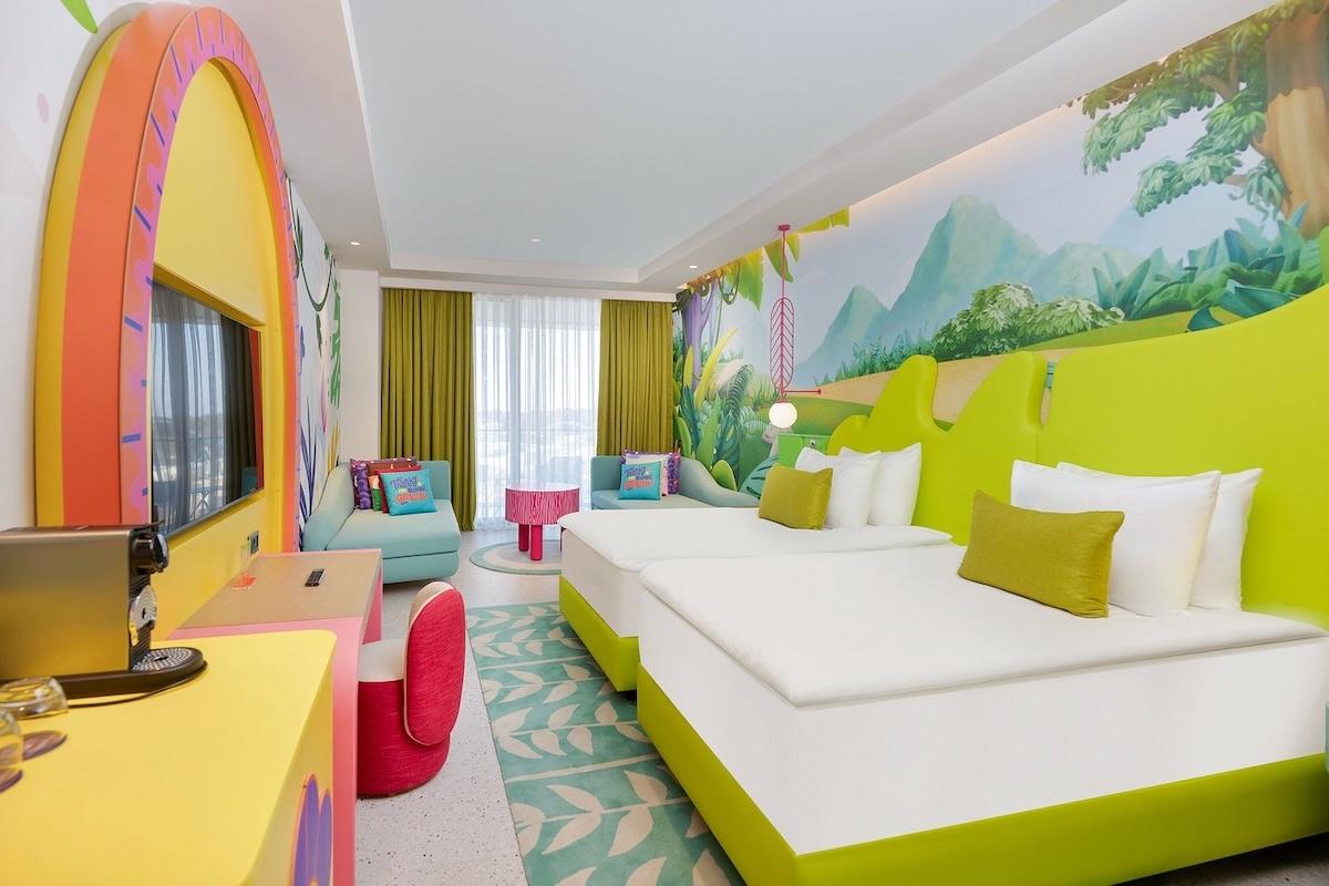 The Land Of Legends Nickelodeon Hotel / The Land Of Legends Nickelodeon Hotel