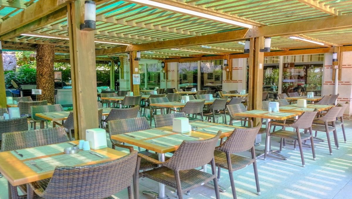 Trendy Side Beach Adult Only 16+ / Trendy Side Beach Adult Only 16+