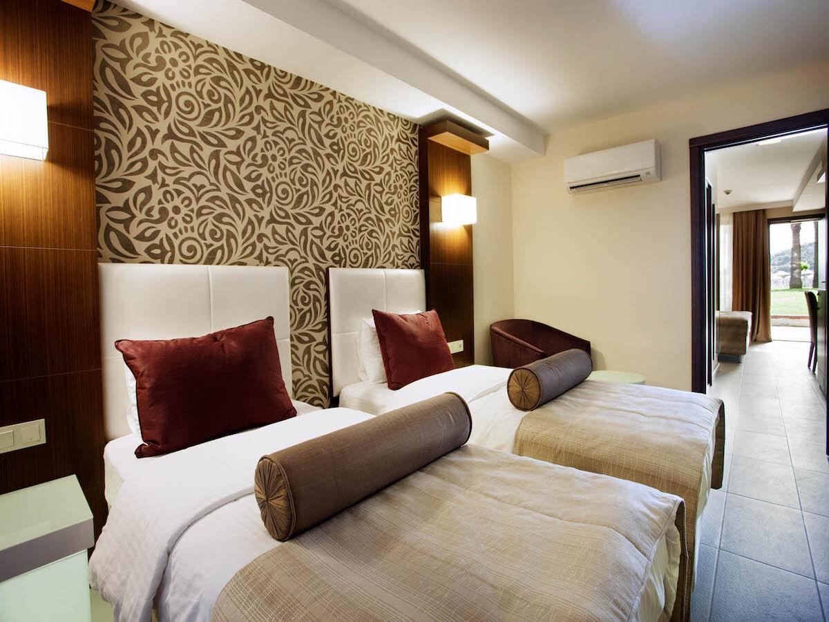 Tusan Beach Resort / Tusan Beach Resort