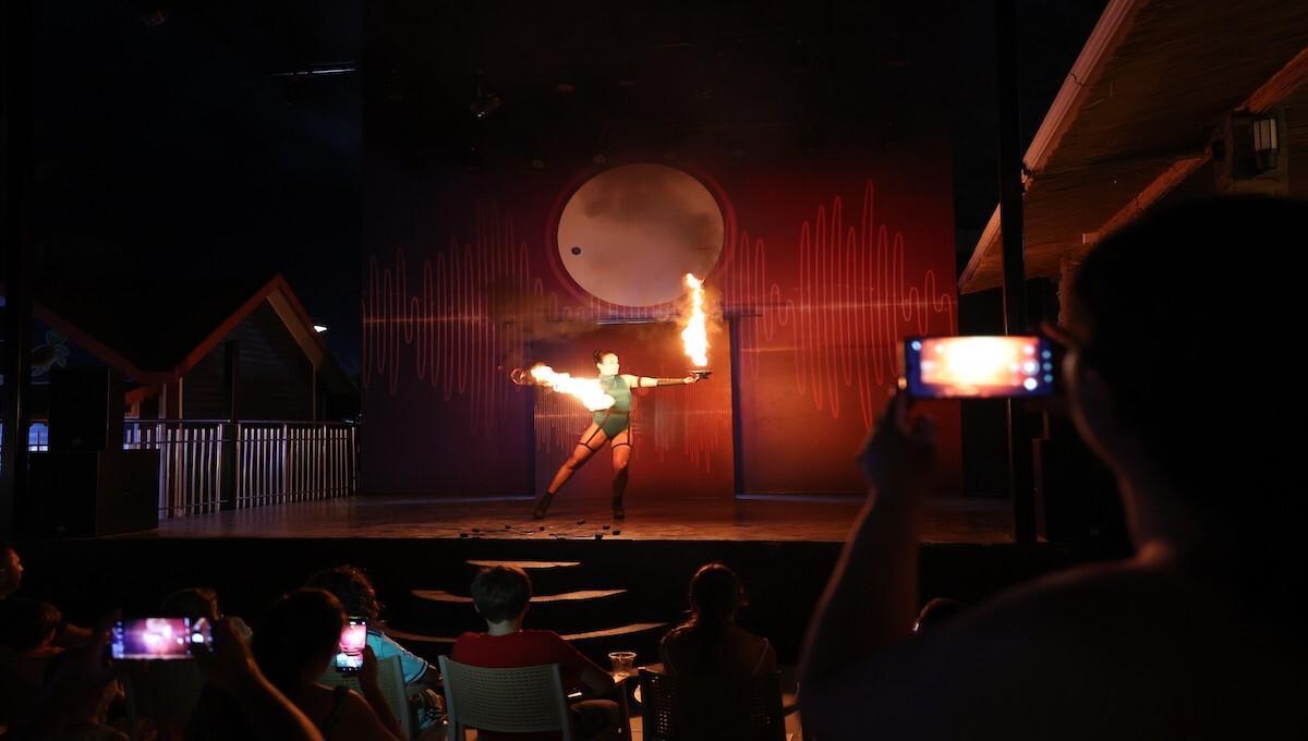 Eos Beach Resort / Eos Beach Resort