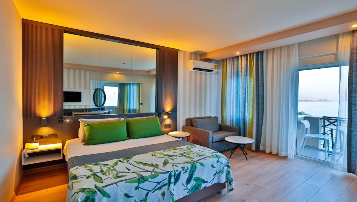 Eos Beach Resort / Eos Beach Resort