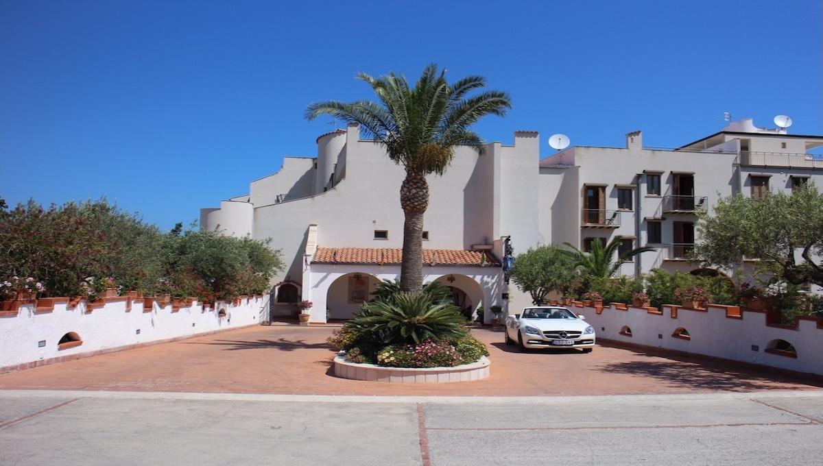 Hotel Baia Del Capitano / Hotel Baia Del Capitano